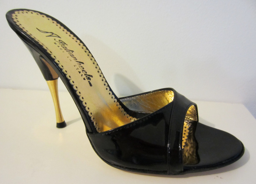 black stiletto mules