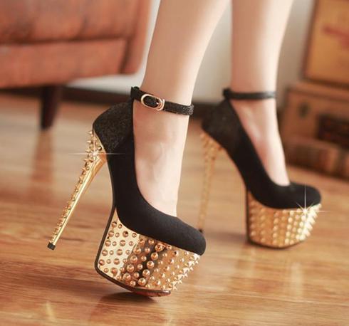 high heels in black colour