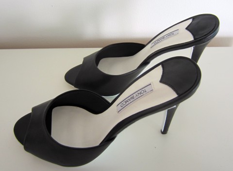 tony bianco black mules